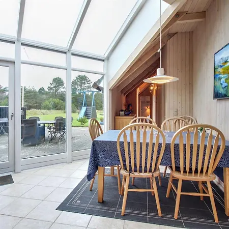 Hothbrod - 1-2km From The Sea By Interhome *