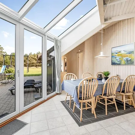 Hothbrod - 1-2km From The Sea By Interhome